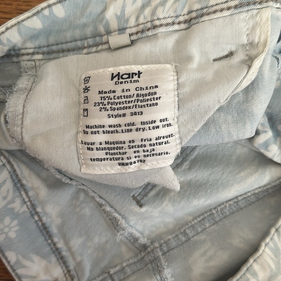 Paisley pattern Hart Denim Jean shorts - Picture 3 of 4